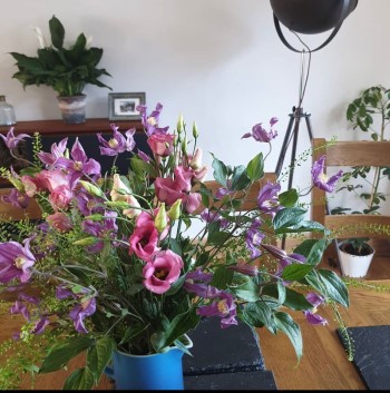 Mother's Day local florist Luxury Flower Subscription